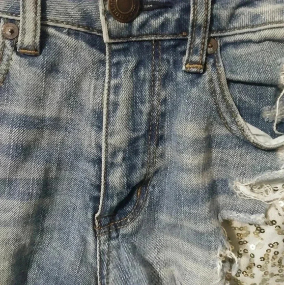 AEO Hi-Rise Festival shorts Size 2 - Picture 4 of 6